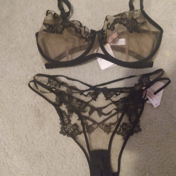 Agent Provocateur Mirabelle Set - Picture 2 of 3